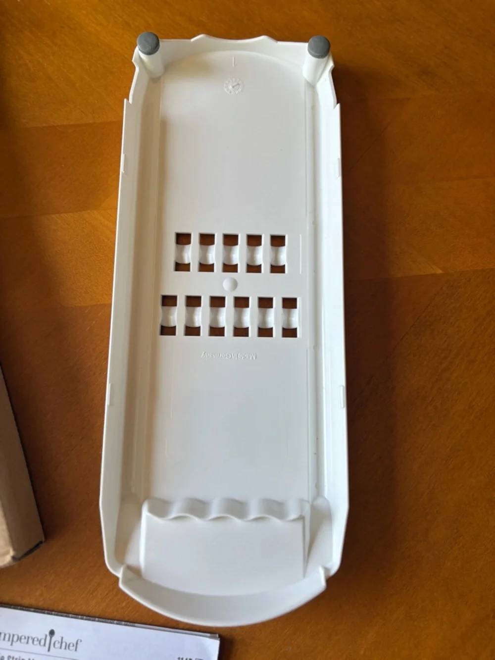 Pampered Chef Veggie Strip Maker #1145 w Instructions and Original Box